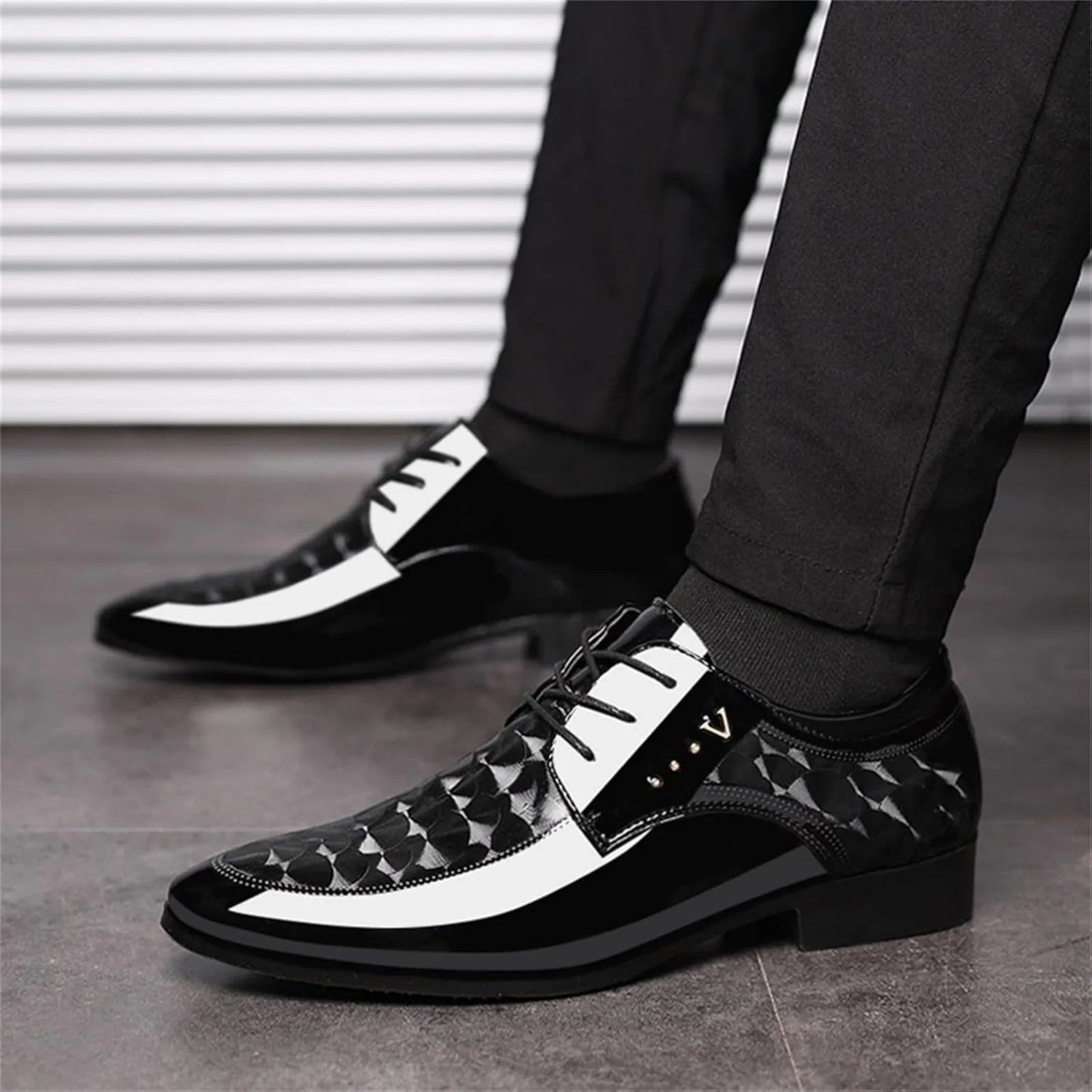 Men's Moire Pattern Oxford Shoes for Formal Business Attire - Ky Ky Kiwi