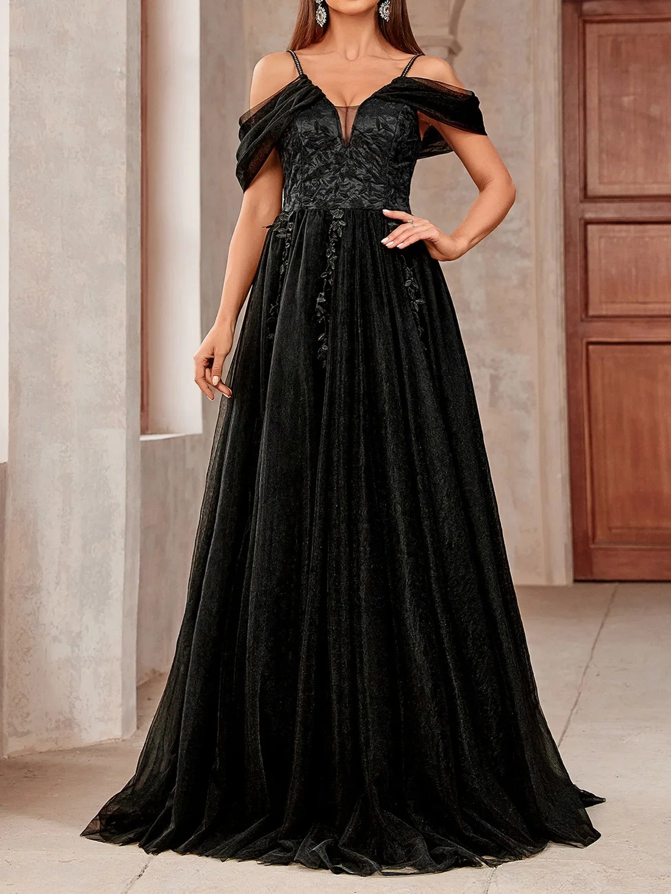 2025 Elegant Wedding Dresses For Women Spaghetti Strap Neck Sleeveless Bride Dress  Lace Wedding Dresses For Woman Elegant